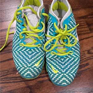 Nike Kids Sneakers in Blue and Lime